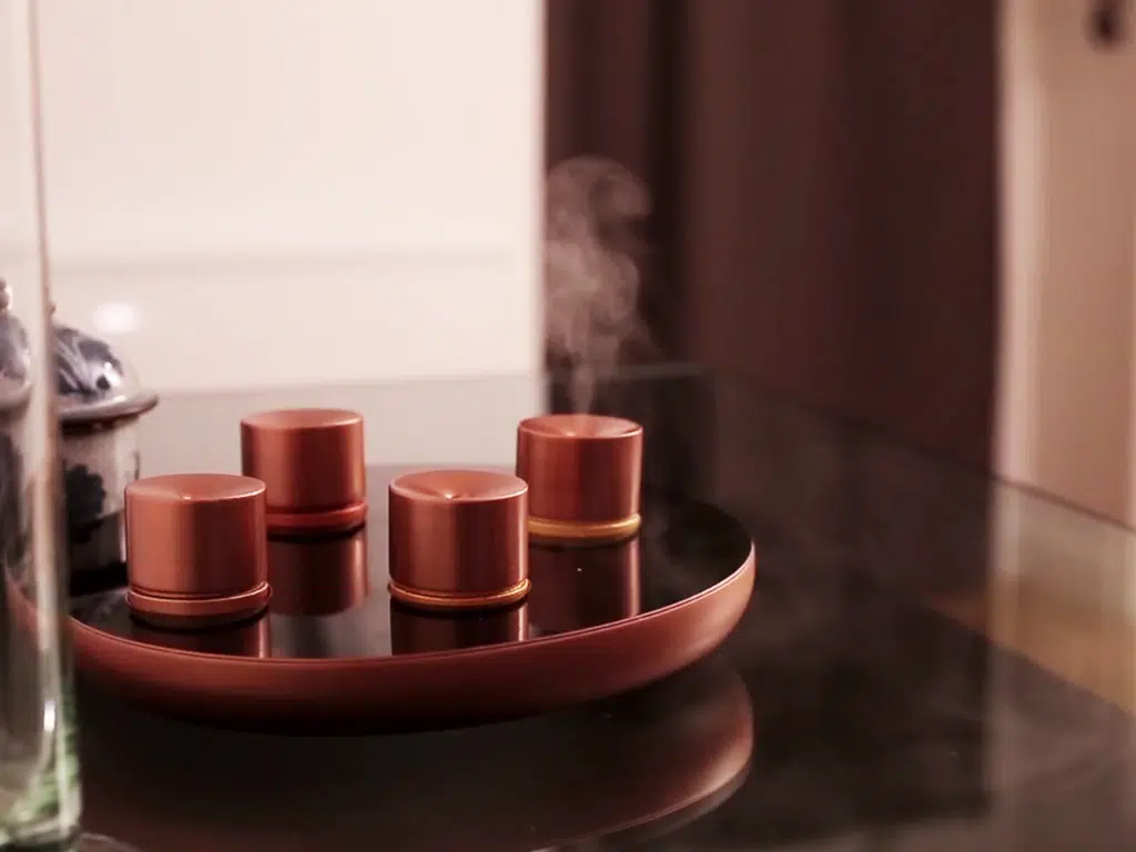 diffuseur d'huile essentielle connecté Lumière