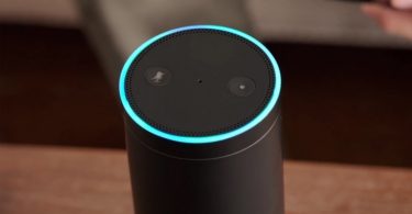 Apple concurrent Amazon Echo Siri