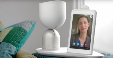 ElliQ robot assistant personnes âgées