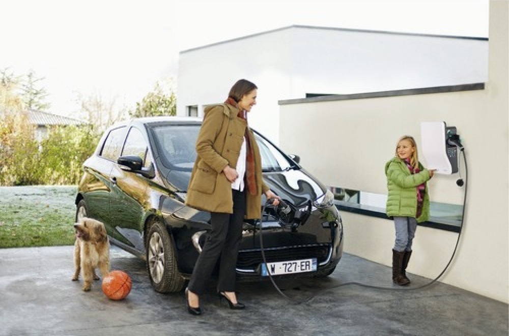 EVLink - Les bornes de recharge pour véhicules électriques de Schneider Electric