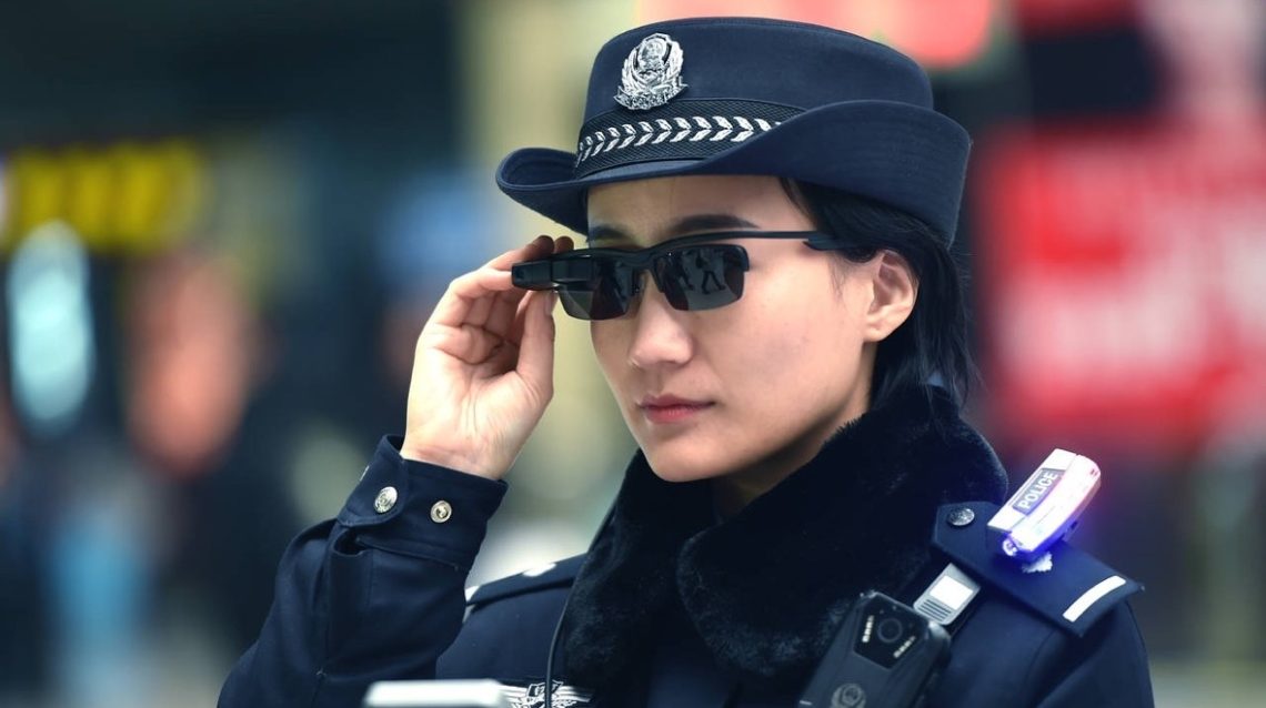 LLVision Technology va équiper la police chinoise de lunettes de reconnaissance faciale