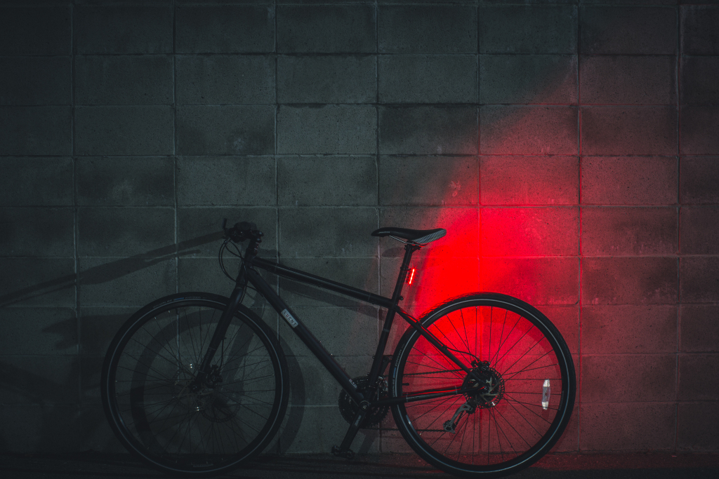 Lucnt SRL1 - Une lampe de vélo intelligente et connectée