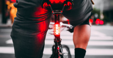 Lucnt SRL1 - Une lampe de vélo intelligente et connectée