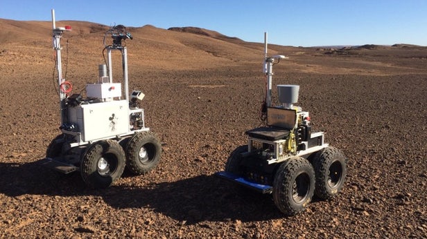 DFKI Robotics Innovation test trois robots autonomes martiens au Maroc