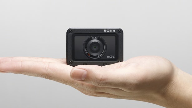 RX0 II - La caméra compacte premium la plus petite et la plus légère au monde