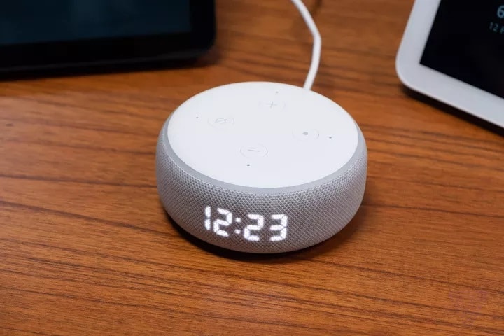 Echo Dot avec horologe