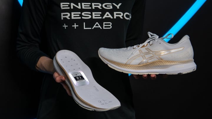 Asics lance un prototype de chaussure de course intelligente 1