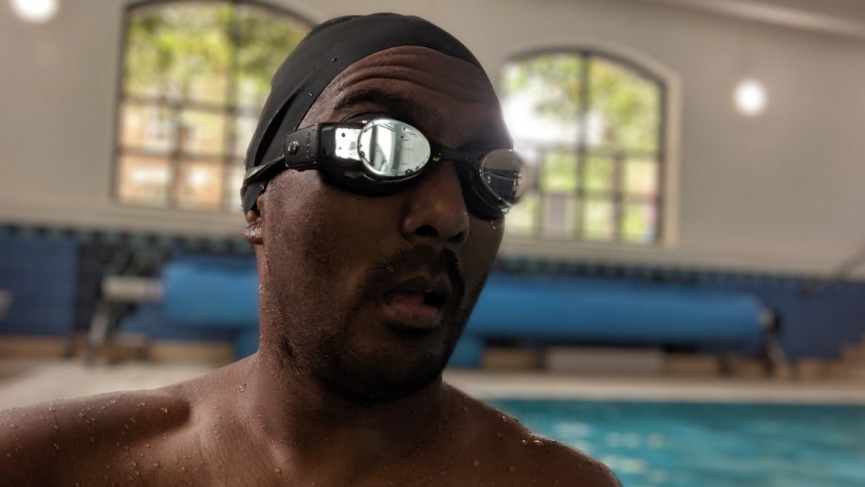 Form AR – Des lunettes de natation compatibles Apple Watch et Garmin 1