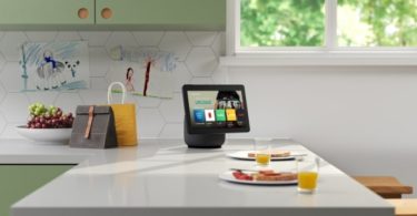 Le nouveau Amazon Echo Show 10 tourne pour vous suivre