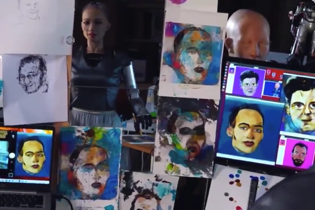 Le robot Sophia vend une œuvre d'art numérique NFT pour près de 700 000 dollars