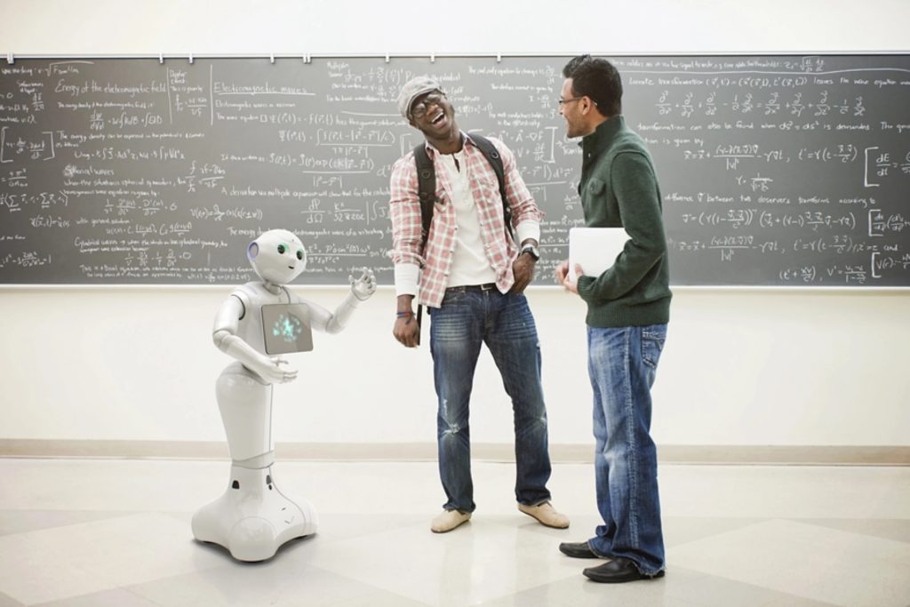 Pepper robot personnel utilise sa voix intérieure pour résoudre ses problèmes seuls