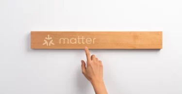 Mui Board - Un morceau de bois qui peut contrôler votre maison intelligente