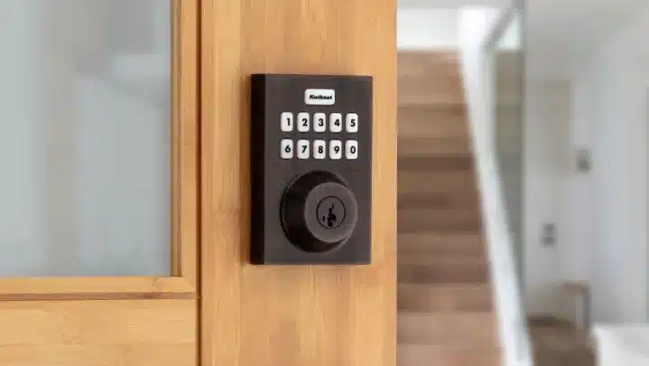 Kwikset HomeConnect 620