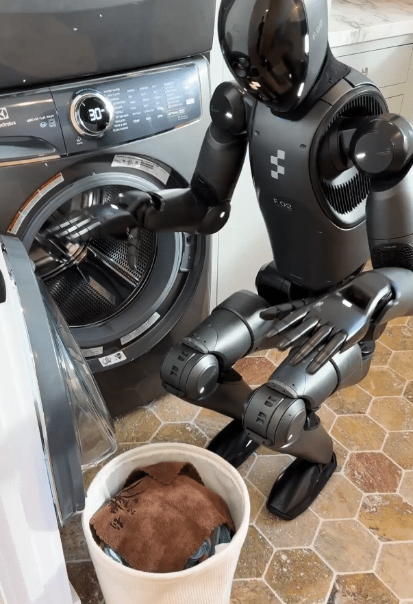 Figure 02 robot humanoïde